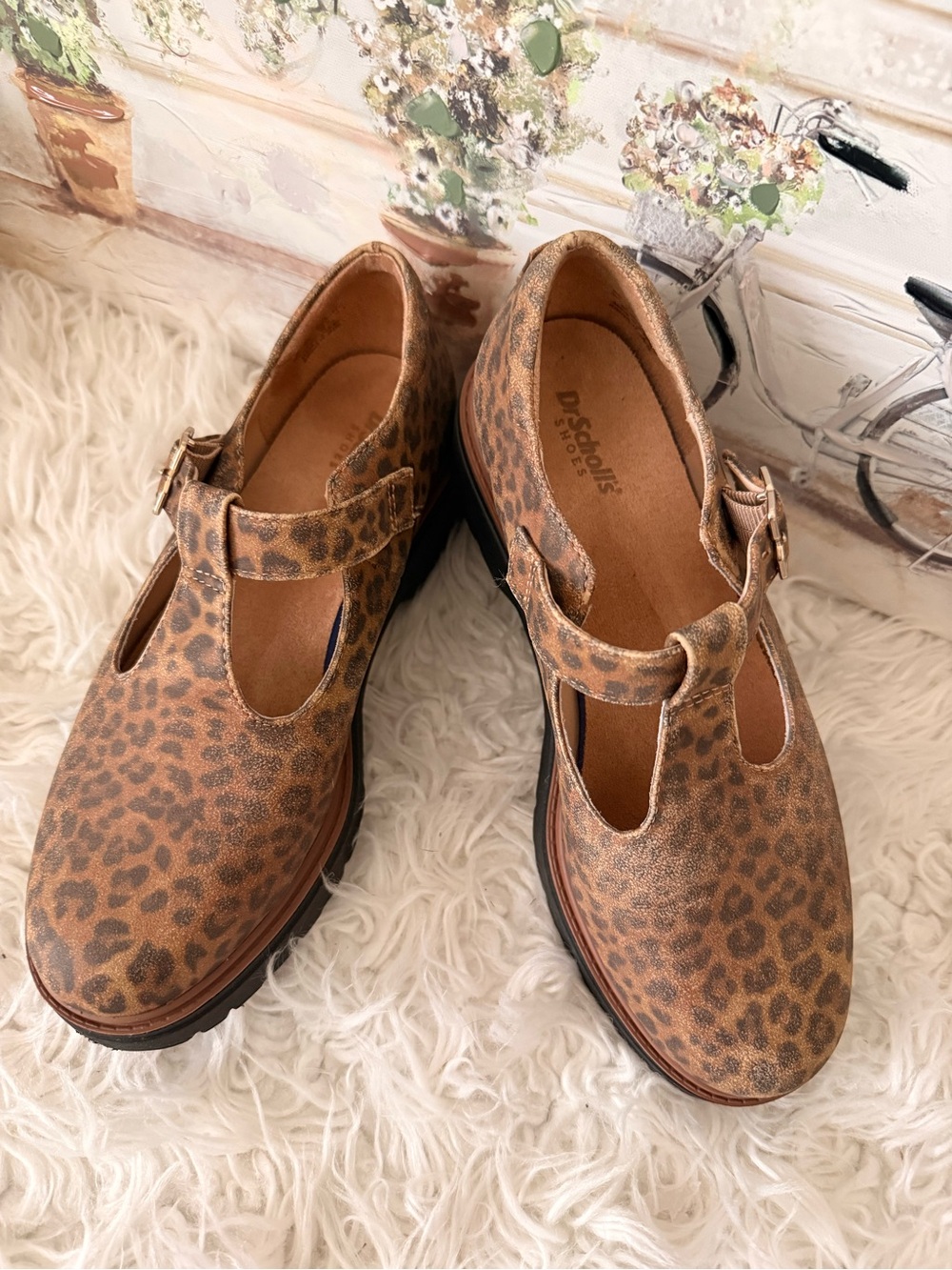Dr. Scholl's Leopard Print T-Strap Flats - Brown/Tan